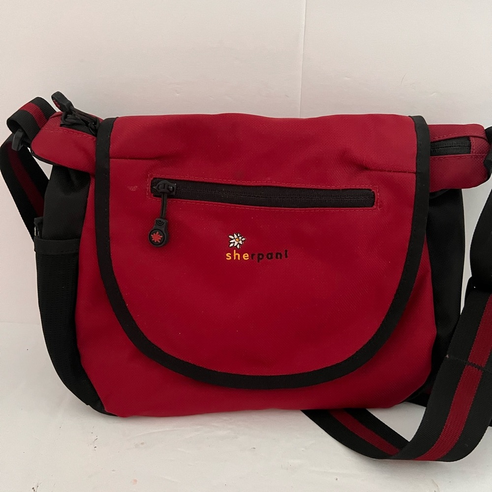 Sherpani Milli Travel Organizer Crossbody